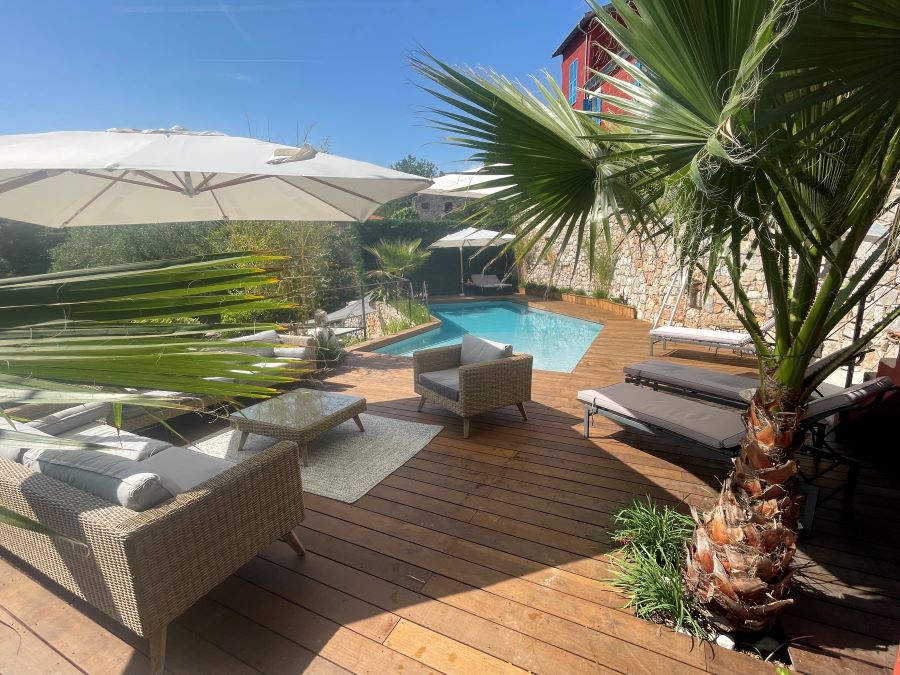 piscine avec terrasse en bois Cannes